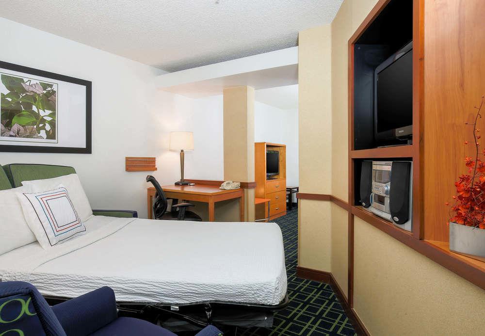 Fairfield Inn & Suites By Marriott Reno Sparks Exterior photo