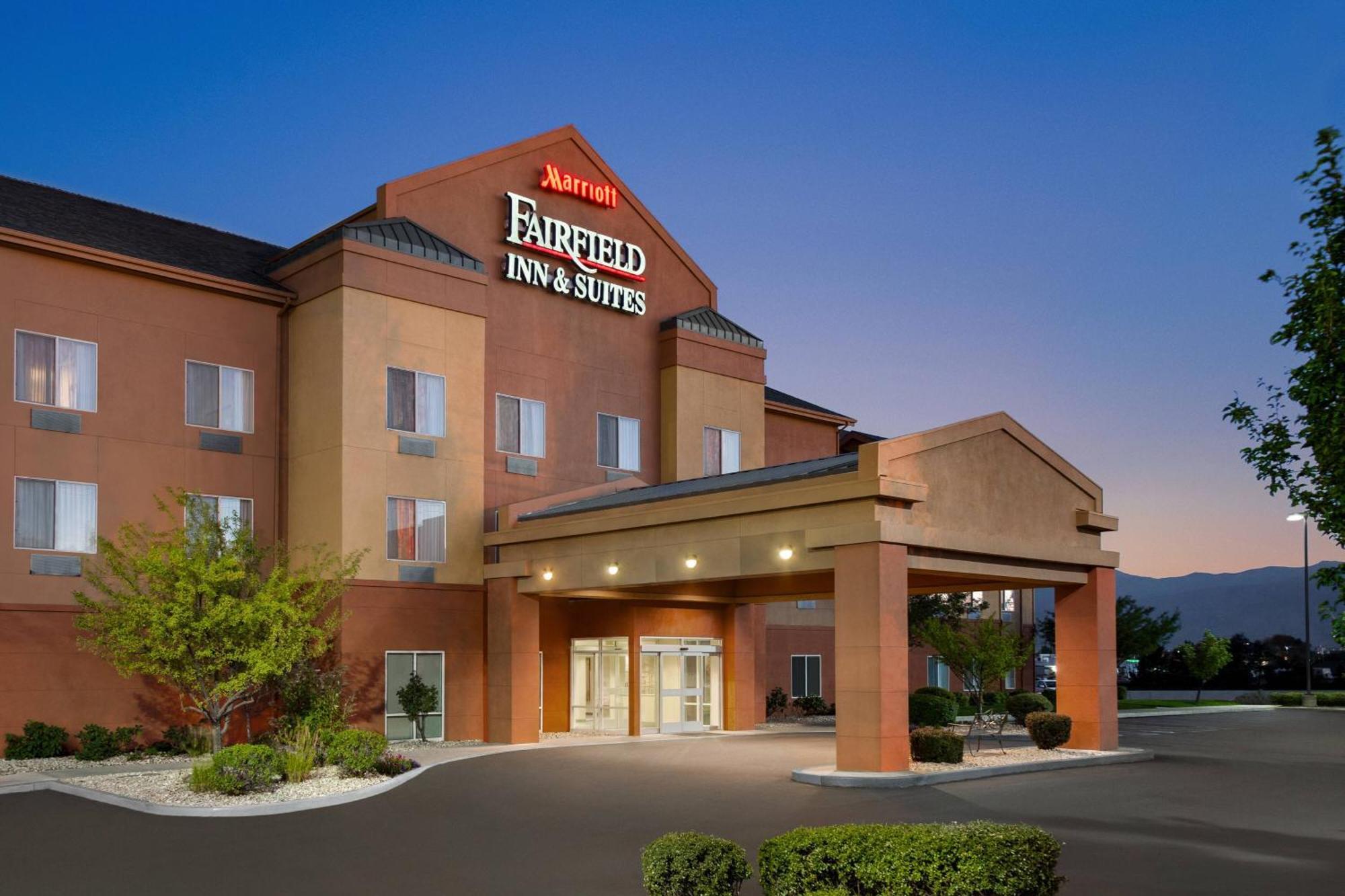 Fairfield Inn & Suites By Marriott Reno Sparks Exterior photo