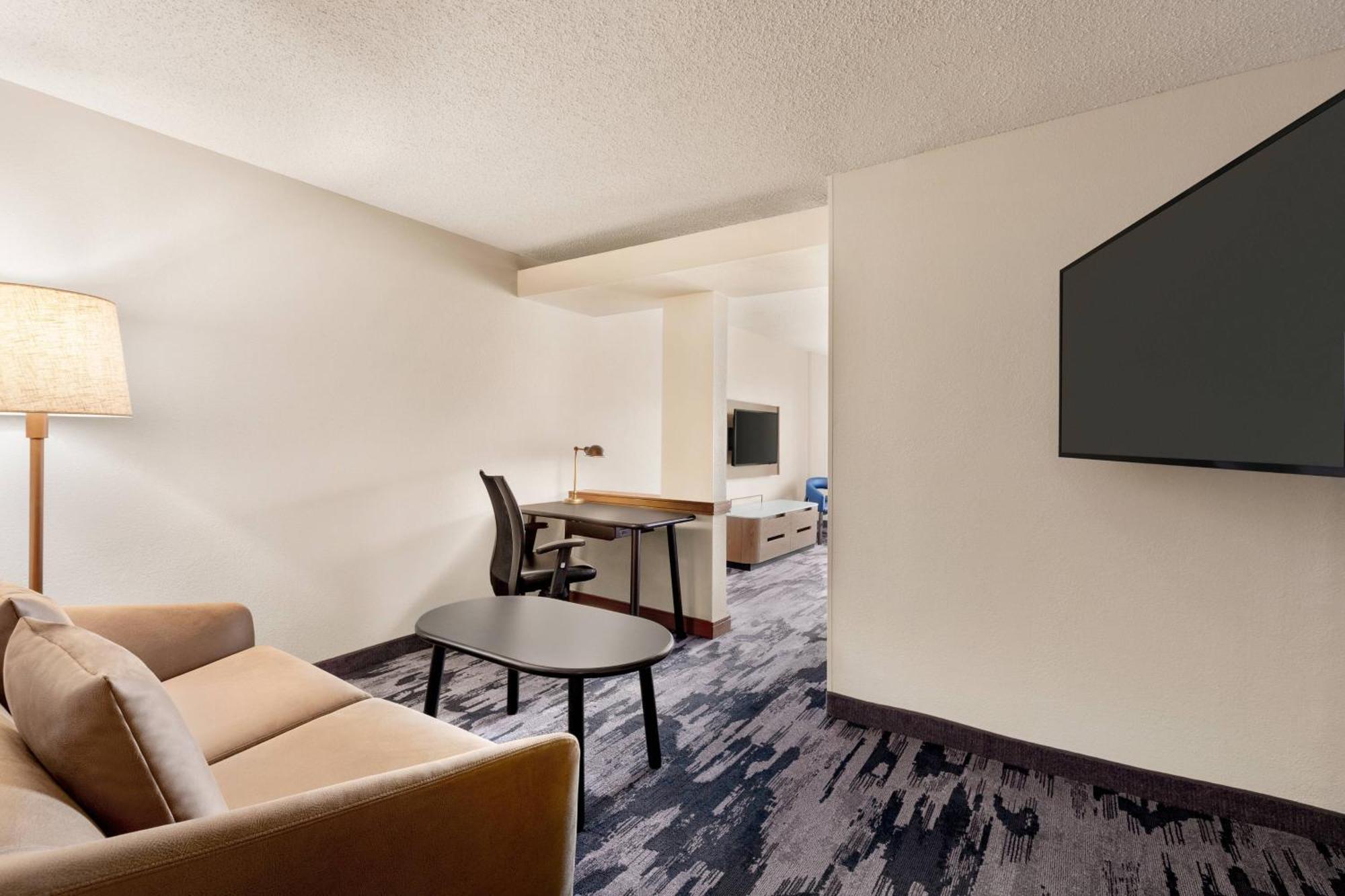 Fairfield Inn & Suites By Marriott Reno Sparks Exterior photo