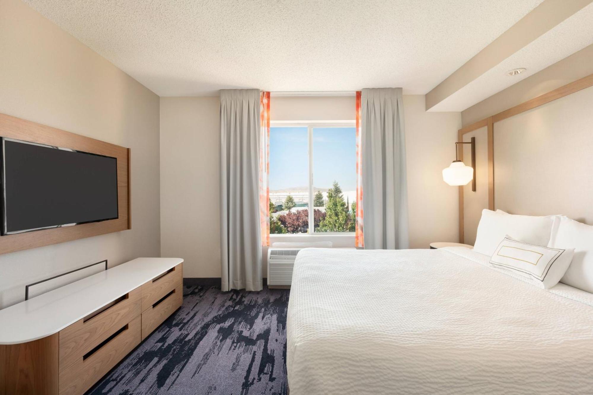 Fairfield Inn & Suites By Marriott Reno Sparks Exterior photo
